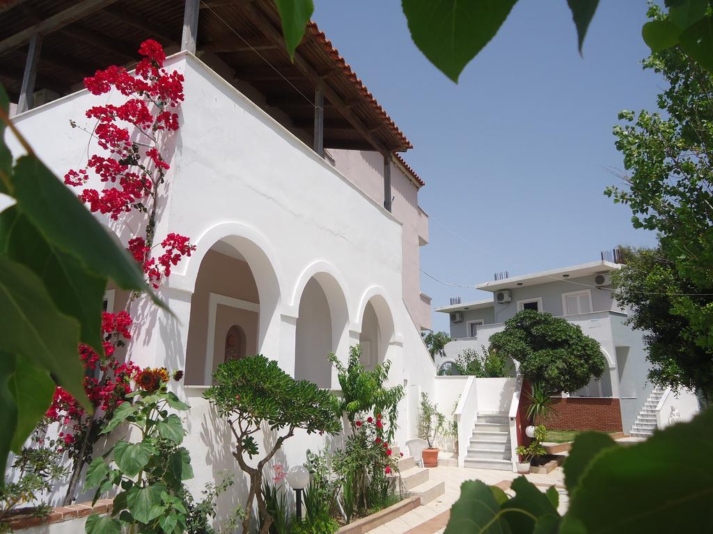 Ostria Apartments Kalamákion 外观 照片